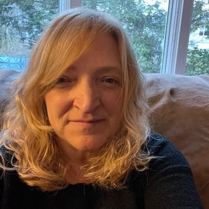 Meet your Posher, Becky